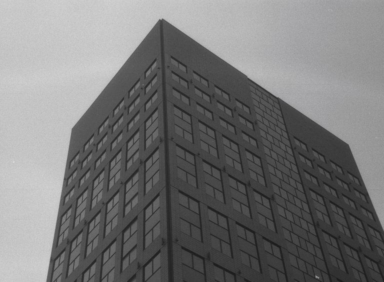 Red Tower Łódź — Fotografia Analogowa Łódź
